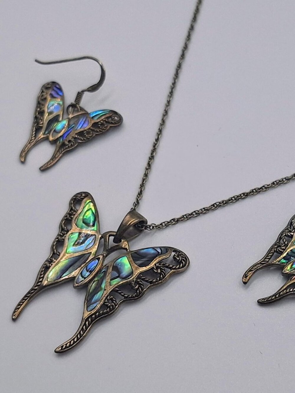 Beautiful Vintage 925 Sterling Silver Abalone Butterfly Necklace & Earrings Set